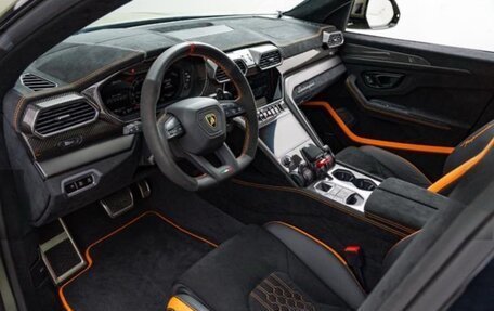 Lamborghini Urus I, 2023 год, 33 000 000 рублей, 9 фотография