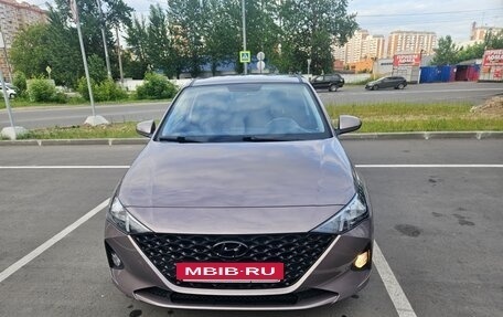 Hyundai Solaris II рестайлинг, 2020 год, 1 800 000 рублей, 8 фотография
