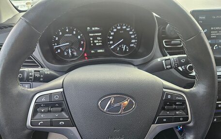 Hyundai Solaris II рестайлинг, 2020 год, 1 800 000 рублей, 21 фотография