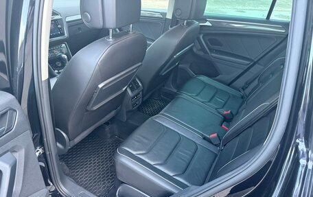Volkswagen Tiguan II, 2019 год, 2 900 000 рублей, 14 фотография