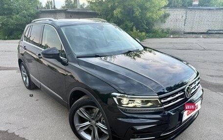Volkswagen Tiguan II, 2019 год, 2 900 000 рублей, 3 фотография