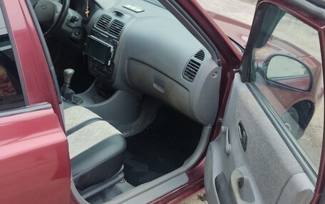 Hyundai Accent II, 2006 год, 450 000 рублей, 3 фотография