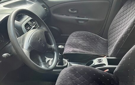 Mitsubishi Carisma I, 2003 год, 320 000 рублей, 9 фотография