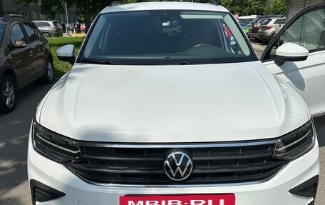 Volkswagen Tiguan II, 2021 год, 2 650 000 рублей, 14 фотография