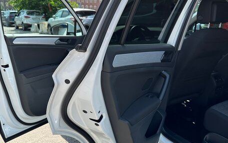 Volkswagen Tiguan II, 2021 год, 2 650 000 рублей, 30 фотография