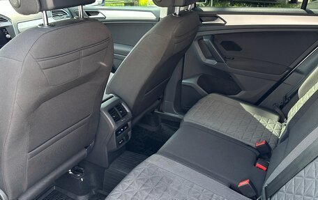 Volkswagen Tiguan II, 2021 год, 2 650 000 рублей, 31 фотография