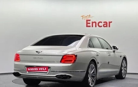 Bentley Flying Spur, 2022 год, 17 750 000 рублей, 2 фотография