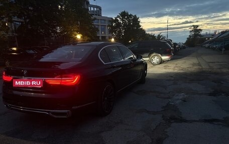 BMW 7 серия, 2015 год, 2 950 000 рублей, 4 фотография