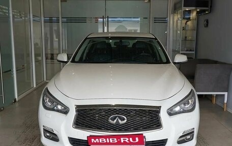 Infiniti Q50 I рестайлинг, 2014 год, 2 070 000 рублей, 2 фотография