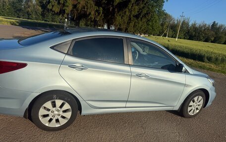 Hyundai Solaris II рестайлинг, 2013 год, 799 999 рублей, 2 фотография