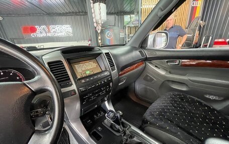 Toyota Land Cruiser Prado 120 рестайлинг, 2003 год, 2 500 000 рублей, 10 фотография