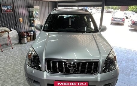 Toyota Land Cruiser Prado 120 рестайлинг, 2003 год, 2 500 000 рублей, 3 фотография