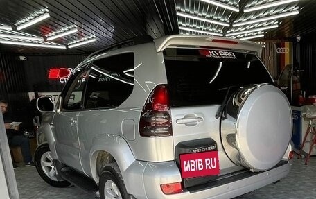 Toyota Land Cruiser Prado 120 рестайлинг, 2003 год, 2 500 000 рублей, 6 фотография