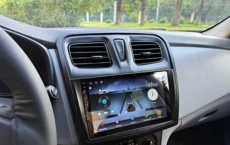 Renault Logan II, 2015 год, 559 900 рублей, 11 фотография