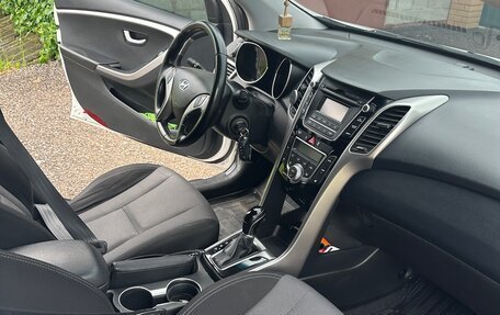 Hyundai i30 II рестайлинг, 2012 год, 1 000 000 рублей, 9 фотография