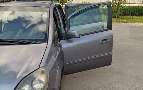 Opel Zafira B, 2007 год, 520 000 рублей, 3 фотография