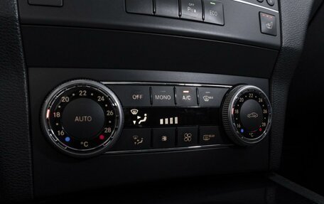 Mercedes-Benz GLK-Класс, 2011 год, 1 524 000 рублей, 26 фотография