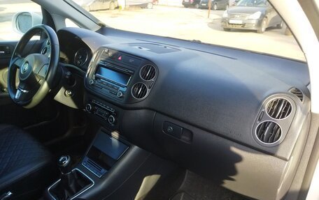 Volkswagen Golf Plus II, 2012 год, 900 000 рублей, 14 фотография