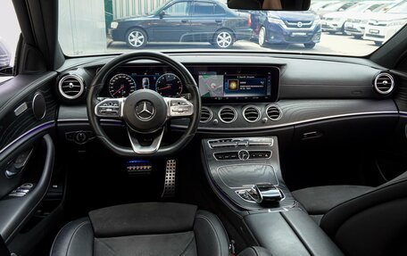 Mercedes-Benz E-Класс, 2020 год, 3 780 000 рублей, 6 фотография