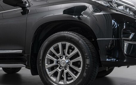 Toyota Land Cruiser Prado 150 рестайлинг 2, 2019 год, 5 499 000 рублей, 8 фотография