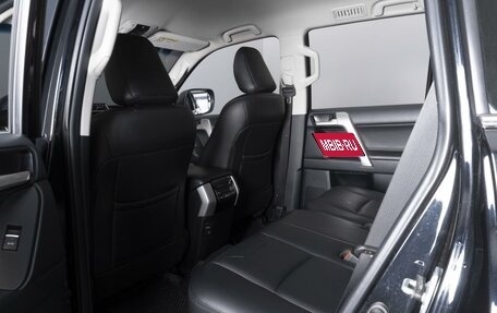 Toyota Land Cruiser Prado 150 рестайлинг 2, 2019 год, 5 499 000 рублей, 12 фотография