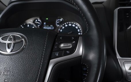 Toyota Land Cruiser Prado 150 рестайлинг 2, 2019 год, 5 499 000 рублей, 23 фотография