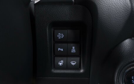 Toyota Land Cruiser Prado 150 рестайлинг 2, 2019 год, 5 499 000 рублей, 26 фотография