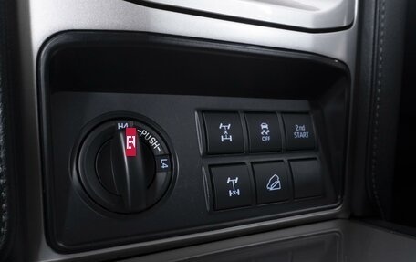 Toyota Land Cruiser Prado 150 рестайлинг 2, 2019 год, 5 499 000 рублей, 27 фотография