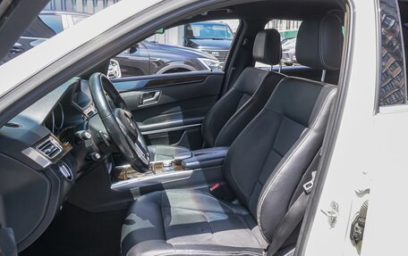 Mercedes-Benz E-Класс, 2013 год, 1 950 000 рублей, 10 фотография
