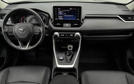 Toyota RAV4, 2020 год, 3 239 000 рублей, 17 фотография