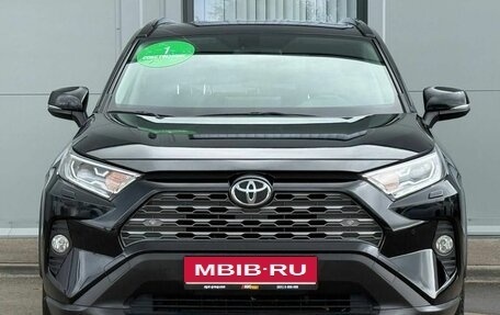 Toyota RAV4, 2020 год, 3 239 000 рублей, 2 фотография