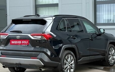 Toyota RAV4, 2020 год, 3 239 000 рублей, 5 фотография