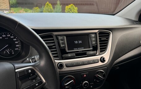 Hyundai Solaris II рестайлинг, 2018 год, 1 320 000 рублей, 14 фотография