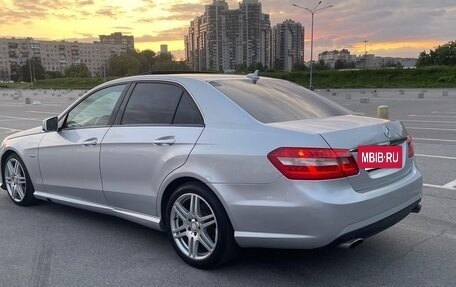 Mercedes-Benz E-Класс, 2010 год, 1 400 000 рублей, 5 фотография