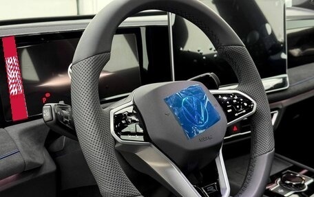 Volkswagen Tiguan, 2024 год, 5 550 000 рублей, 34 фотография
