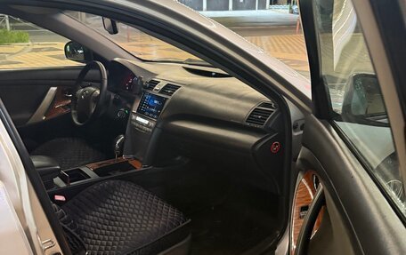 Toyota Camry, 2010 год, 1 050 000 рублей, 6 фотография
