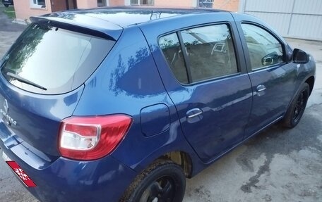 Renault Sandero II рестайлинг, 2015 год, 670 000 рублей, 3 фотография