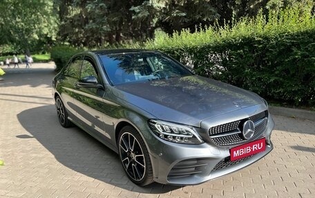 Mercedes-Benz C-Класс, 2019 год, 3 650 000 рублей, 1 фотография