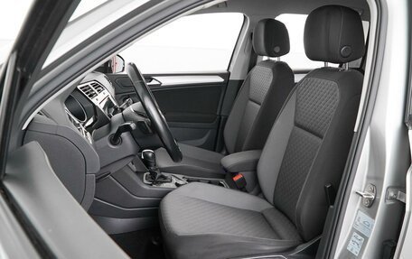 Volkswagen Tiguan II, 2020 год, 2 650 000 рублей, 10 фотография