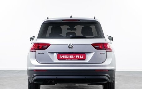 Volkswagen Tiguan II, 2020 год, 2 650 000 рублей, 4 фотография