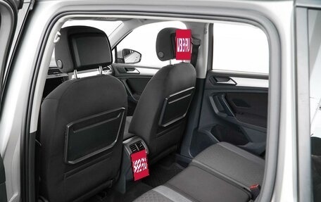 Volkswagen Tiguan II, 2020 год, 2 650 000 рублей, 11 фотография