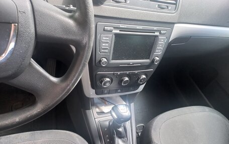 Skoda Yeti I рестайлинг, 2011 год, 600 000 рублей, 26 фотография