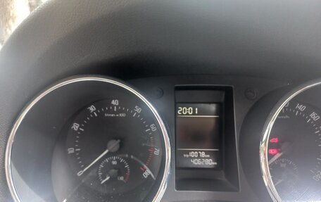 Skoda Yeti I рестайлинг, 2011 год, 600 000 рублей, 27 фотография
