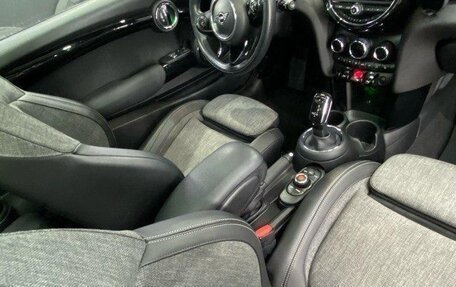 MINI Hatch, 2019 год, 2 500 000 рублей, 4 фотография