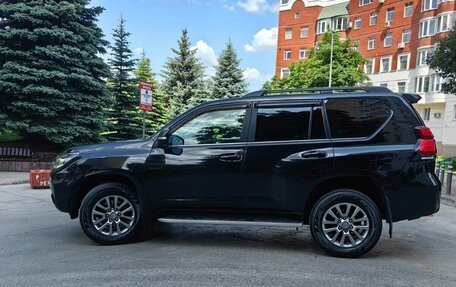 Toyota Land Cruiser Prado 150 рестайлинг 2, 2017 год, 4 900 000 рублей, 17 фотография