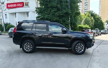 Toyota Land Cruiser Prado 150 рестайлинг 2, 2017 год, 4 900 000 рублей, 11 фотография
