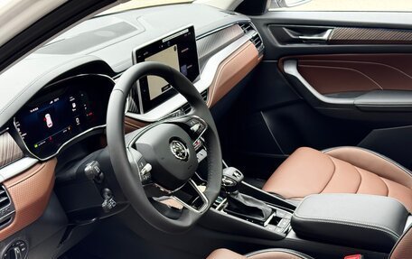 Skoda Kodiaq I, 2024 год, 4 080 000 рублей, 15 фотография