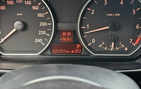 BMW 1 серия, 2006 год, 999 000 рублей, 12 фотография