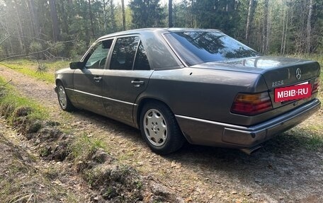Mercedes-Benz W124, 1988 год, 330 000 рублей, 4 фотография