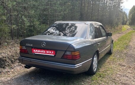 Mercedes-Benz W124, 1988 год, 330 000 рублей, 6 фотография
